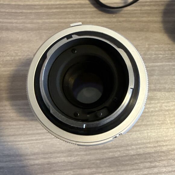 Minolta MC Tele Rokkor-QD f/3.5 135mm Lens with Caps & Original leather case - Picture 8 of 10